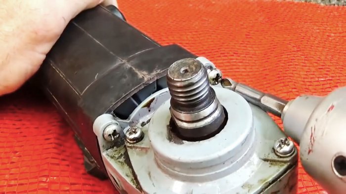 Направи си сам възстановяване на колекторни пластини на котвата на електродвигателя