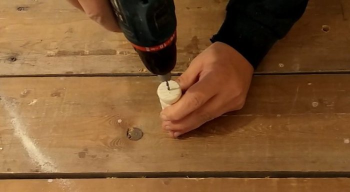 Hvordan lage en skrustikke med egne hender