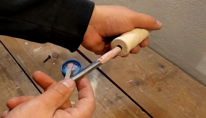 Como fazer um torno de máquina com suas próprias mãos