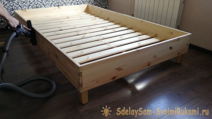 Jednoduchá posteľ pre domácich majstrov