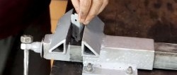 Jak zrobić niezawodne imadło z resztek metalu