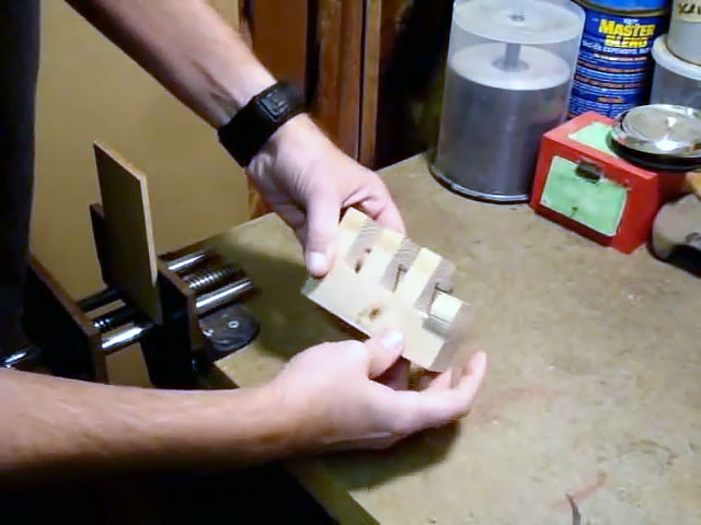 Como fazer um quebra-cabeça de unhas