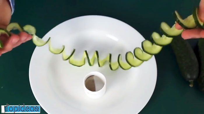 Cum să faci un cuțit de legume în formă dintr-o bucată de țeavă din PVC