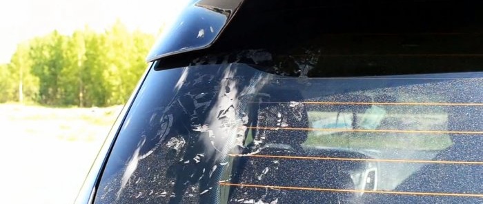 Kaip per 1 minutę pašalinti lipdukų žymes ant automobilio stiklo