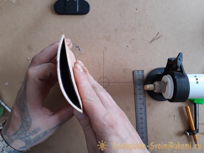 Sarung telefon kulit kayu birch DIY