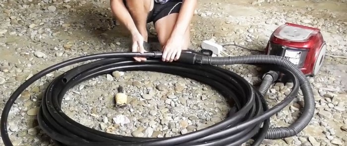Hoe u snel en eenvoudig een kabel door een PVC-buis of ribbel trekt
