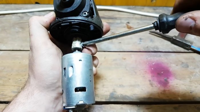 How to convert an angle grinder to 12 V