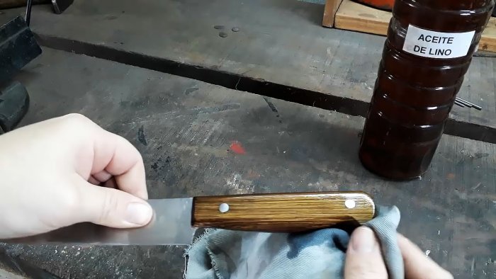 Jak vyrobit nýty z hřebíků