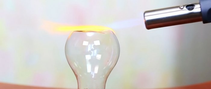 3 idées utiles à partir d'une lampe à incandescence grillée