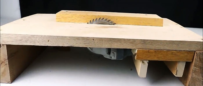 Πώς να φτιάξετε ένα συμπαγές επιτραπέζιο πριόνι από έναν μύλο
