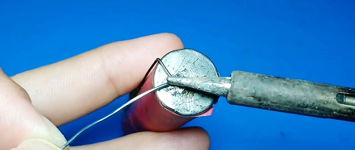 Cordless soldering iron na ginawa mula sa isang risistor