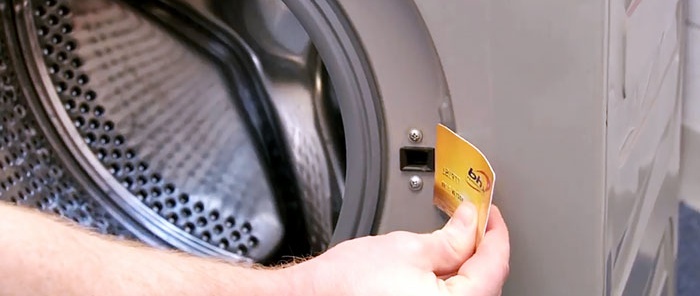 4 sätt att öppna tvättmaskinsdörren om den har fastnat