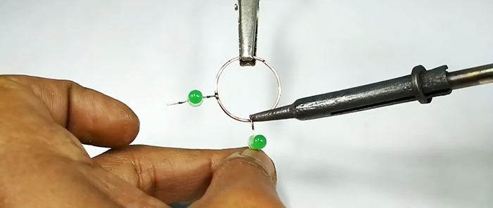 Jednoduchý tranzistorový LED blikač s efektem běžícího ohně