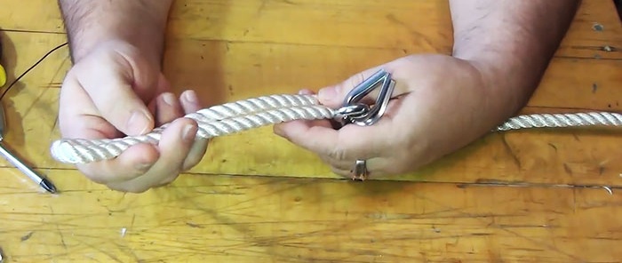 Hoe je een touw zonder knoop in een lus vlecht of een vingerhoed bevestigt
