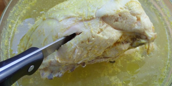 Poitrine de poulet juteuse et rapide au micro-ondes