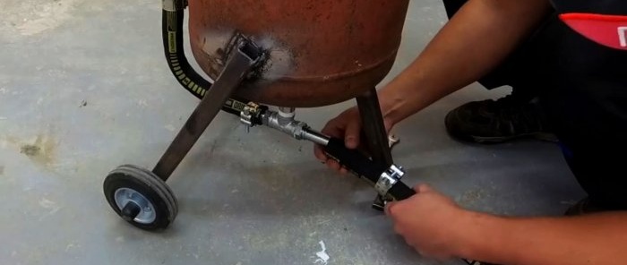 Cum se face o sablă dintr-o butelie de gaz