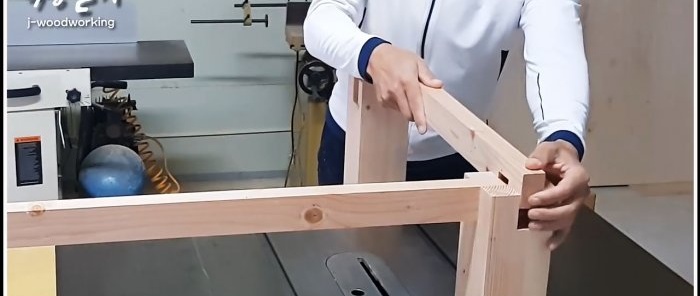 Une méthode fiable pour l'assemblage de triples coins de pièces en bois