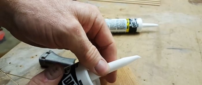 Como abrir um tubo de silicone corretamente para realizar o trabalho com eficiência