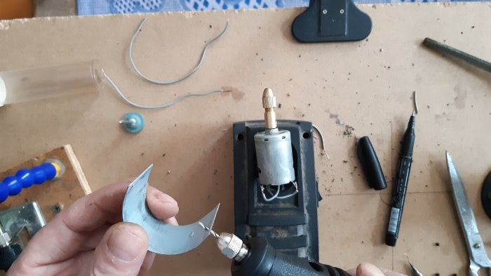 Cách làm máy mài dao điện