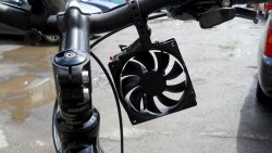 Wind generator for a bicycle from a computer fan