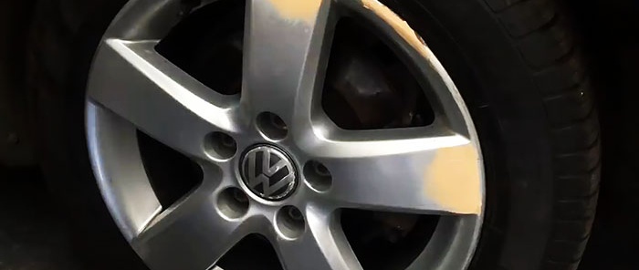How to restore a car wheel if damaged by a curb