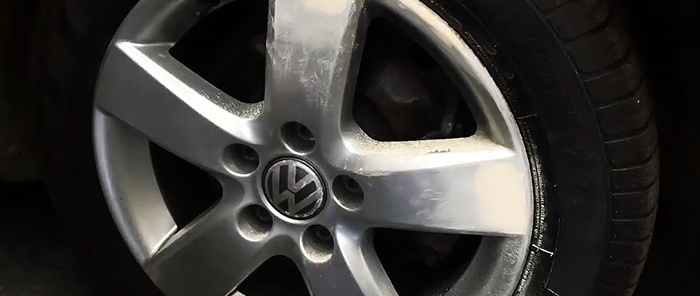 How to restore a car wheel if damaged by a curb