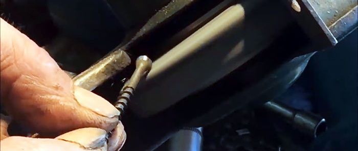 Kako napraviti bušilicu od ležaja za bušenje kaljenog čelika