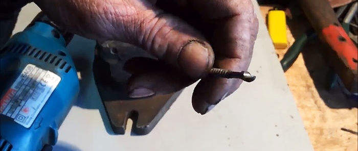 How to make a drill from a bearing for drilling hardened steel