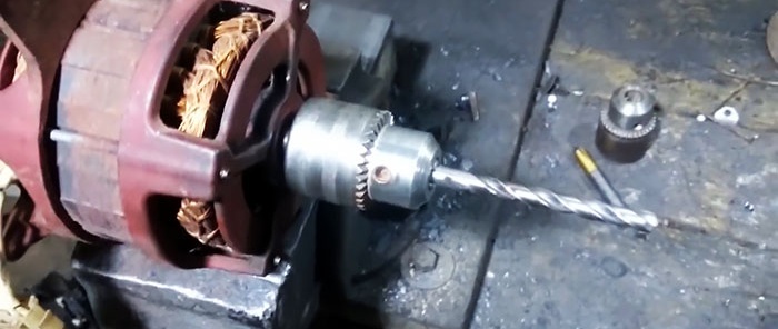 Cum să scoateți un scripete de presare dintr-un motor electric și să instalați o mandrina de burghiu