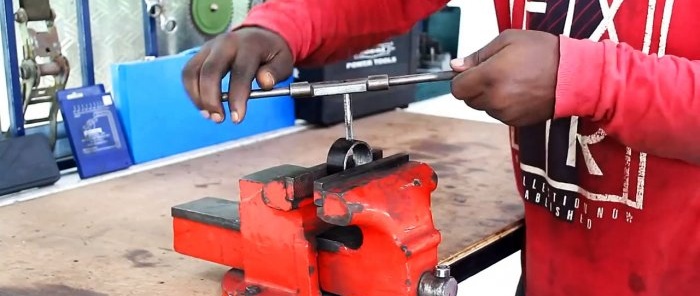 Πώς να μετατρέψετε ένα τρυπάνι σε δρομολογητή χρησιμοποιώντας απλό εξοπλισμό