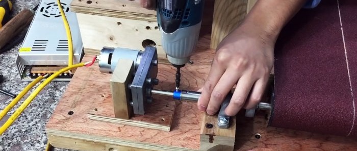 Máy chà nhám và hiệu chỉnh trống tự chế cho gỗ