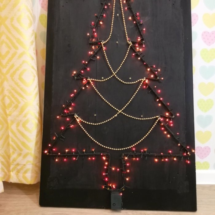 How to make an anti-cat Christmas tree