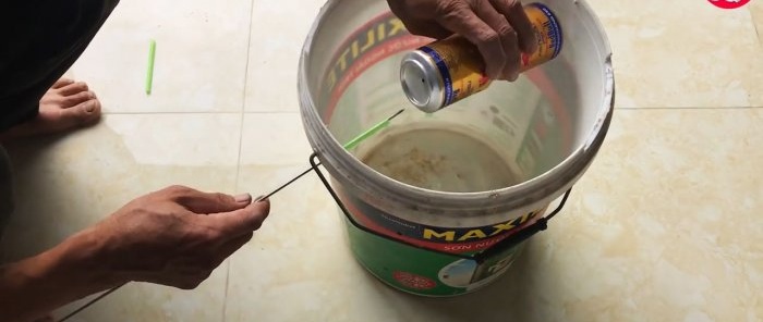 Do-it-yourself na murang magagamit muli na bitag ng daga