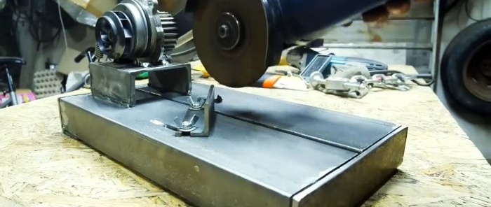 Cómo hacer un soporte excelente para una amoladora angular con una bomba de automóvil vieja