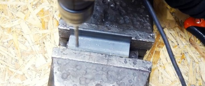 Ako vyrobiť výborný stojan na uhlovú brúsku zo starej autopumpy