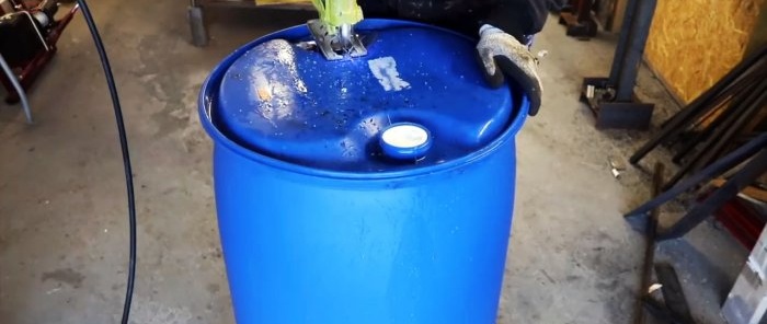 Jak zrobić odśnieżarkę z plastikowej beczki