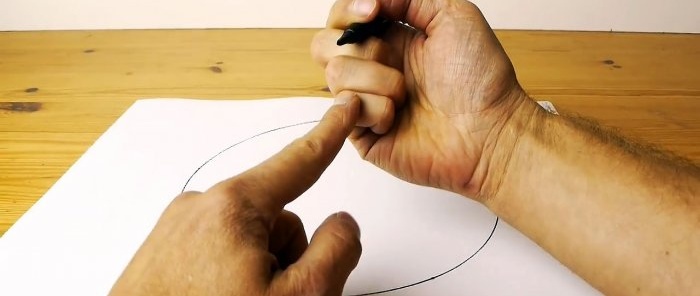 วิธีการวาดวงกลมเรียบอย่างสมบูรณ์แบบด้วยมือ