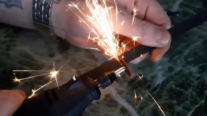 Cum să faci o pensetă bună din material pentru metal
