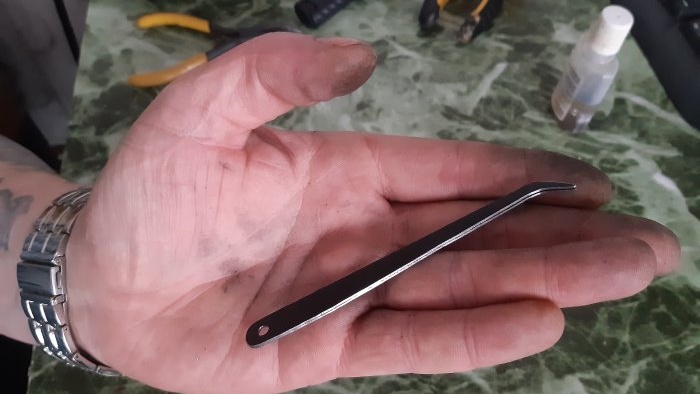 How to make good tweezers from fabric for metal