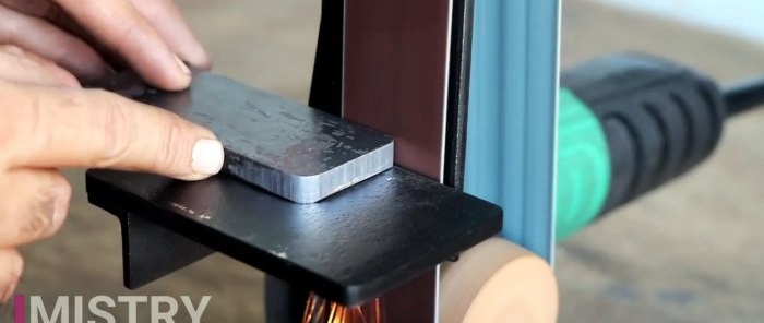 Comment fabriquer une meuleuse à bande à l'aide d'une meuleuse sans soudure