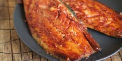 Mackerel in tomato glaze in the oven - be sure to cook it at least once