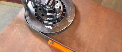 From brake disc: Multifunctional bending device