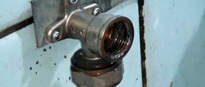 Sådan skrues en ødelagt excentriker af på en vandhane