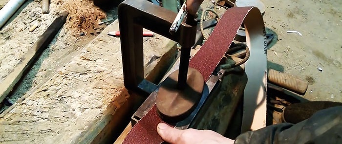 Cara melekatkan pita pengisar dengan mudah dan lancar