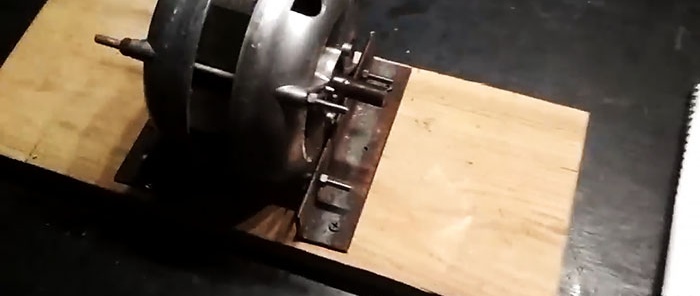 Die einfachste Schleifmaschine ohne Drehmaschine aus einem Waschmaschinenmotor