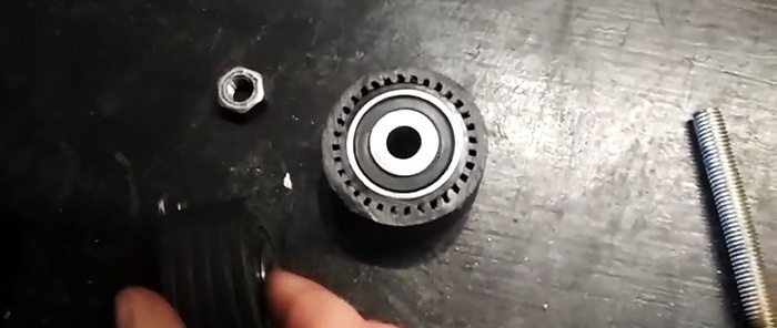 Paprasčiausias šlifuoklis be tekinimo staklių iš skalbimo mašinos variklio