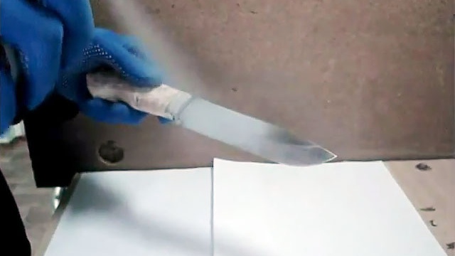Comment graver simplement une inscription sur une lame