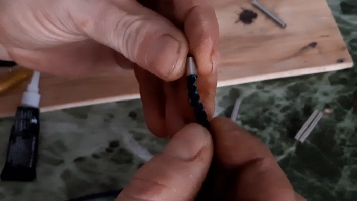 How to quickly and easily make a powerful magnetic clasp for a chain lace