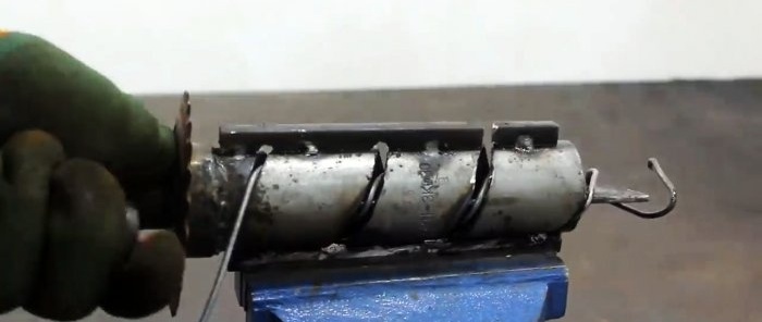 كيفية صنع آلة يدوية لصنع الشباك