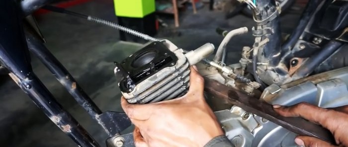 Com convertir una moto lleugera en una bicicleta elèctrica